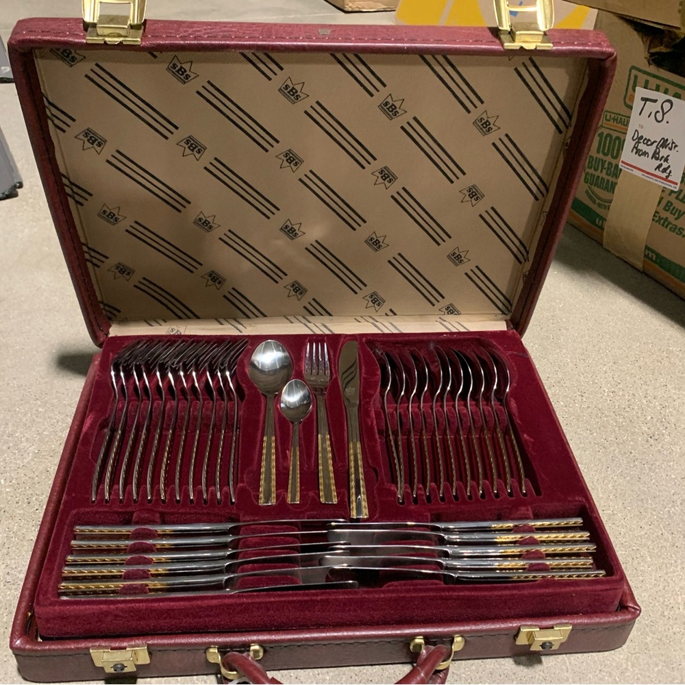 SBS 70 pc Edelstahl Rostfrei Princess Silver & Gold Flatware Set w/Storage Case
